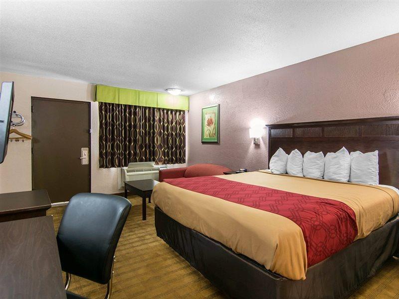 Econo Lodge Weldon - Roanoke Rapids Exterior photo